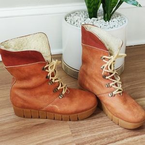 Vintage Cobbies winter // snow boots // 7.5